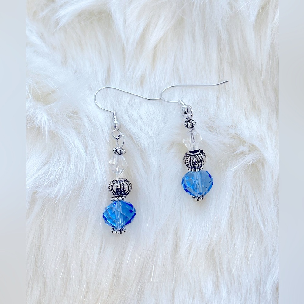🆕Czech Blue Sapphire 8mmRound Faceted Round Beaded+Clear Crystal Silver Earring